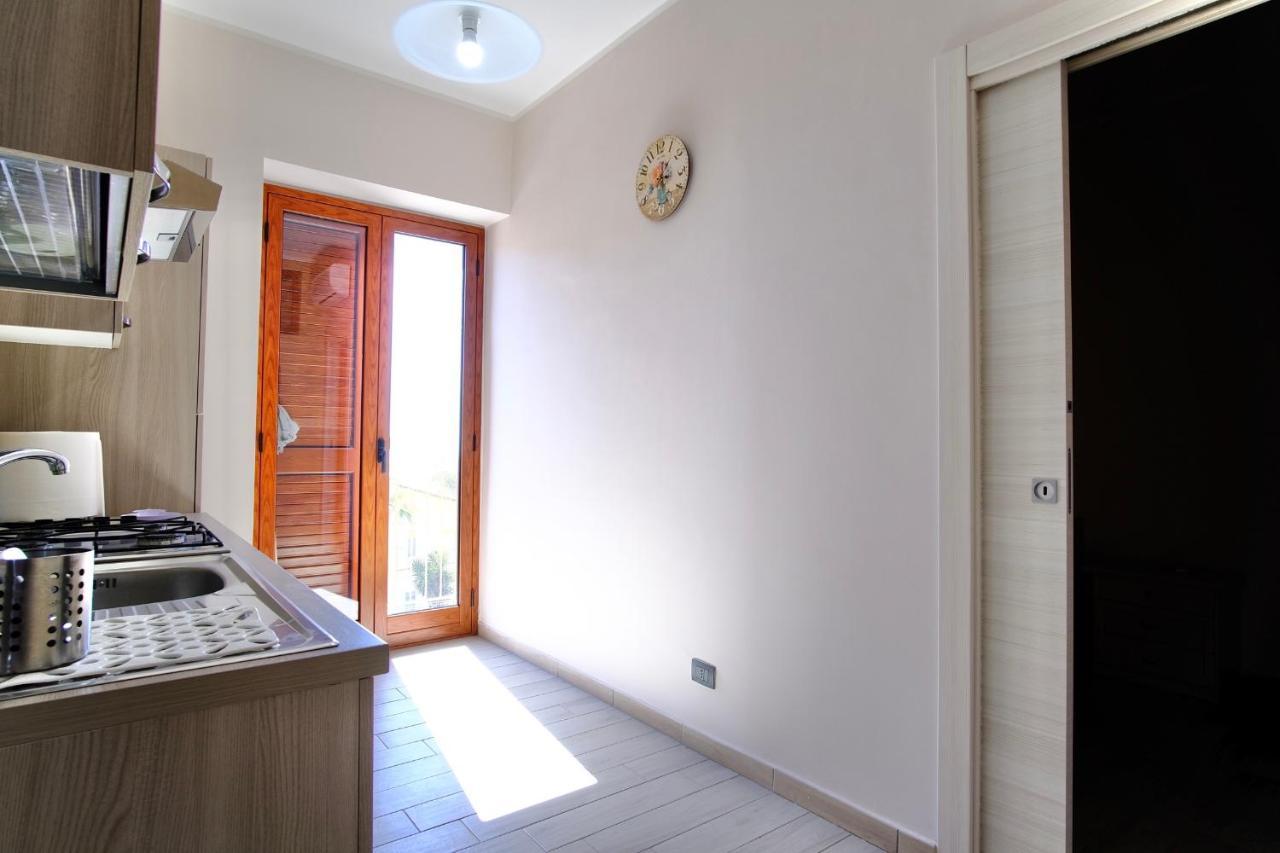 La Rosa Dei Venti, Apartment 2 ปอร์โต เอมเปโดเกล ภายนอก รูปภาพ